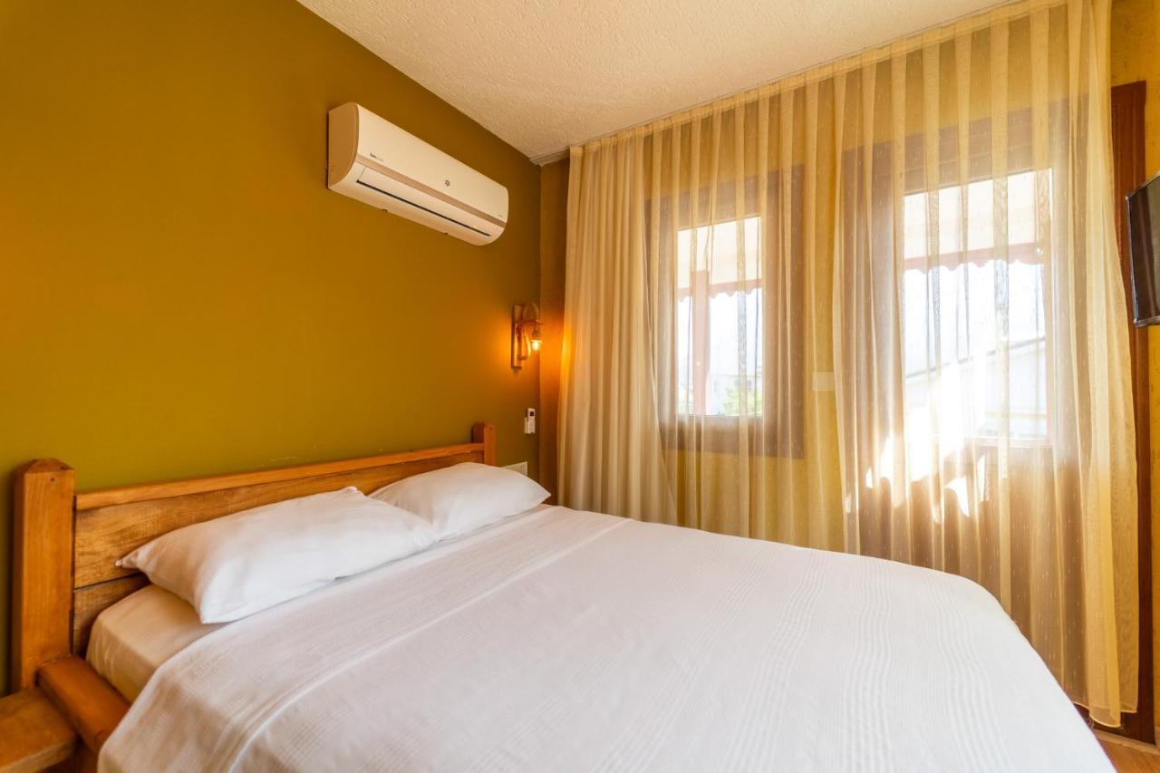 Mavi Deniz Otel Кемер Екстериор снимка