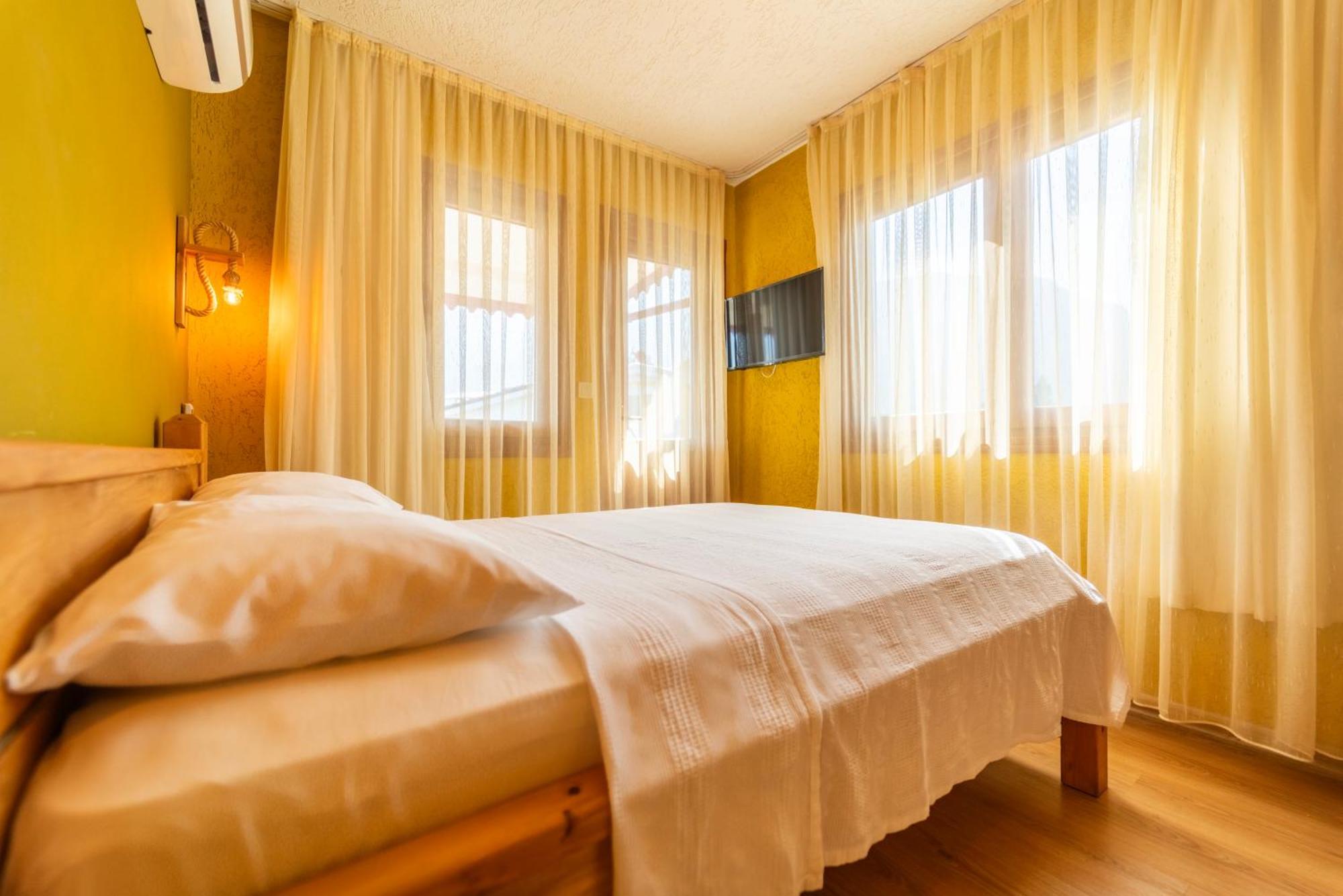 Mavi Deniz Otel Кемер Екстериор снимка